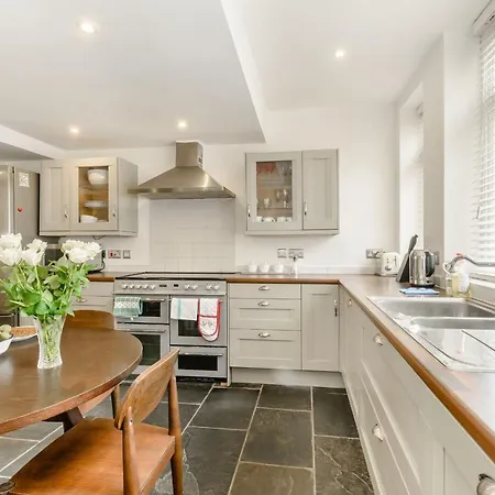 Pear Tree Cottage, *