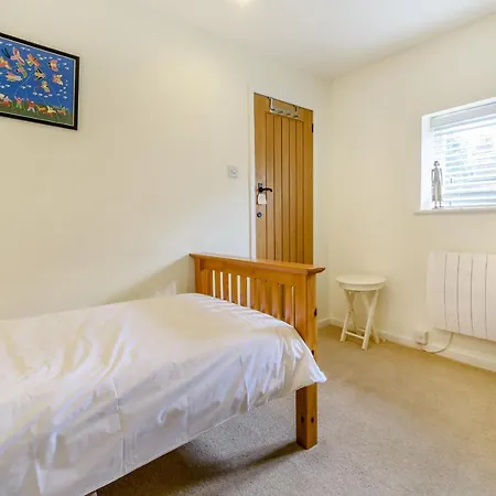 Pear Tree Cottage, * Great Ouseburn